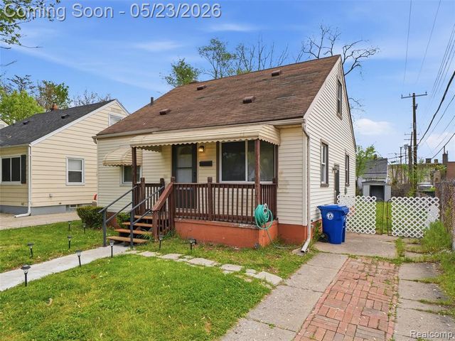 19132 Glenmore, Redford, MI 48240