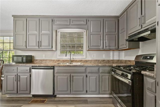 3130 Mars Hill Road NW, Acworth, GA 30101