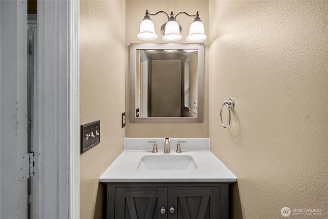 7923 Incline Court SE, Olympia, WA 98513