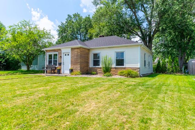 1921 N Highlands Boulevard, Fort Wayne, IN 46808