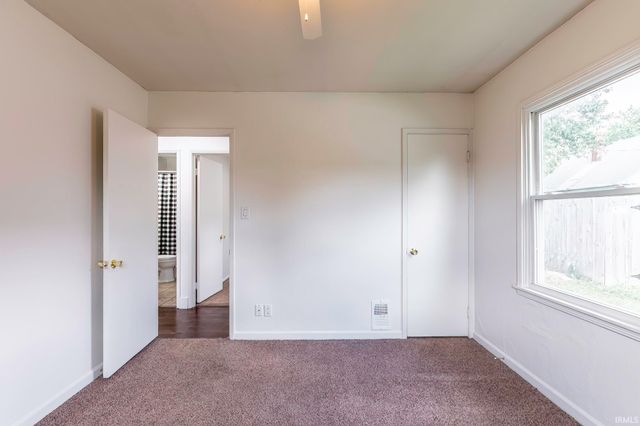 1921 N Highlands Boulevard, Fort Wayne, IN 46808