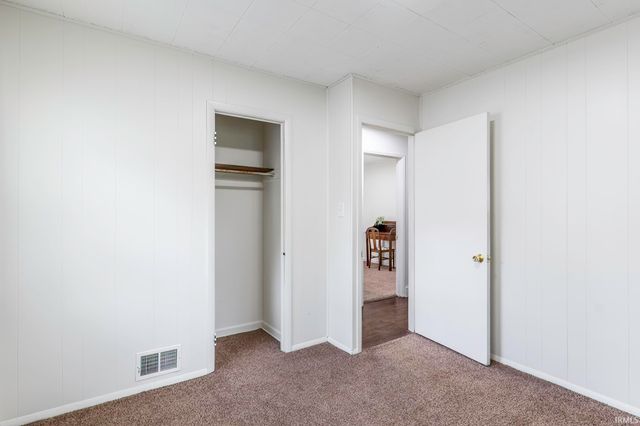 1921 N Highlands Boulevard, Fort Wayne, IN 46808