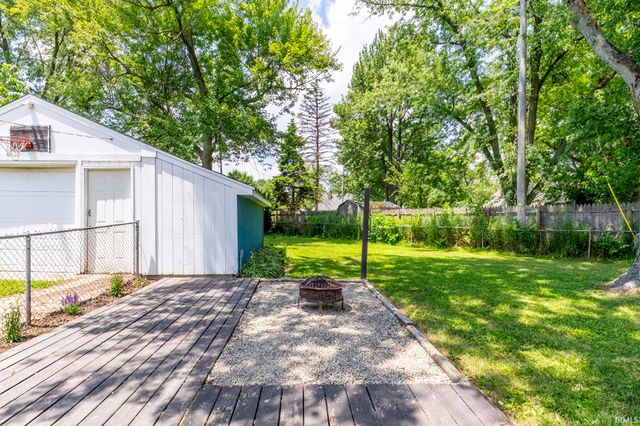 1921 N Highlands Boulevard, Fort Wayne, IN 46808