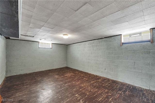 6506 Snow Road, Parma, OH 44129