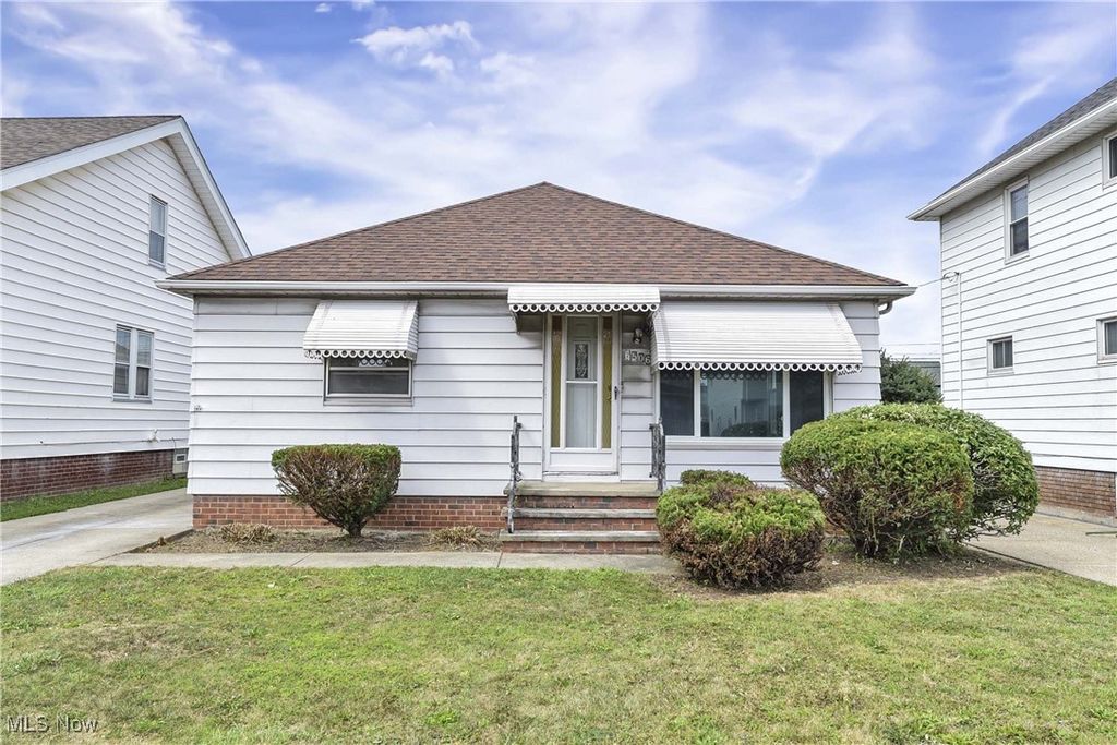 6506 Snow Road, Parma, OH 44129