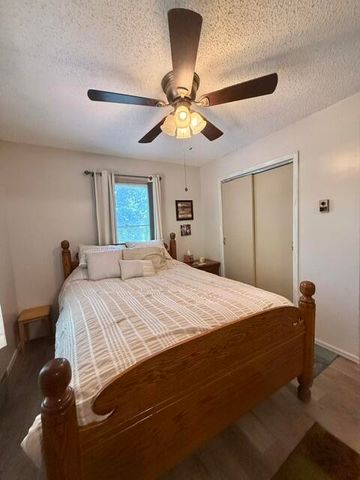 6377 S Farm Road 119, Battlefield, MO 65619