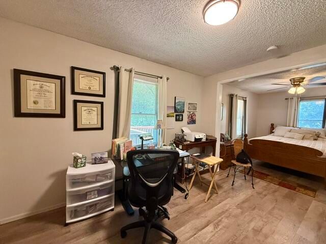 6377 S Farm Road 119, Battlefield, MO 65619