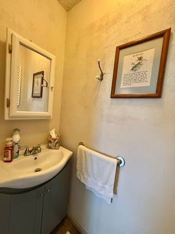 6377 S Farm Road 119, Battlefield, MO 65619