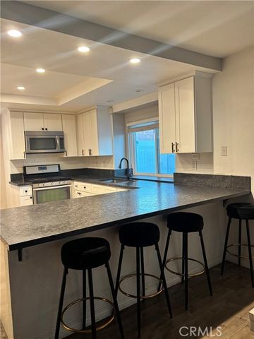 922 Clover Street, San Jacinto, CA 92582