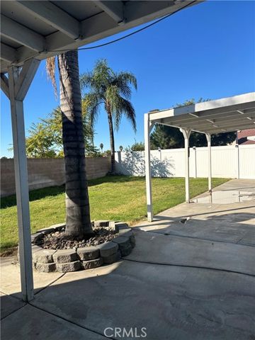 922 Clover Street, San Jacinto, CA 92582