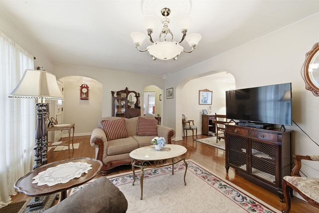 537 S Marcilene Terr, Wichita, KS 67218