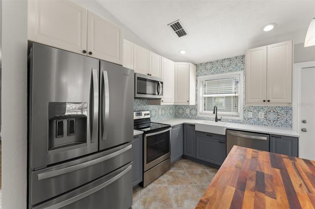 665 LYMAN AVENUE, Winter Park, FL 32789