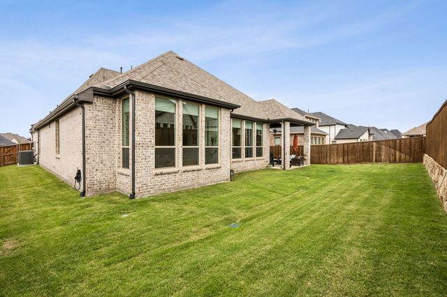 4108 Fall Aster Way, Aubrey, TX 76227