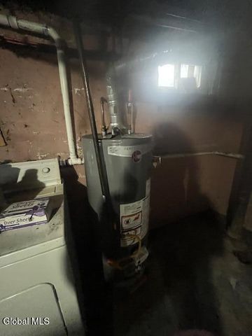 14 Garfield Place 14-16-18-20, Amsterdam, NY 12010