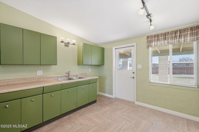 109 W Webb Drive, San Manuel, AZ 85631