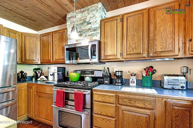 5525 E Juniper Drive, Wasilla, AK 99654