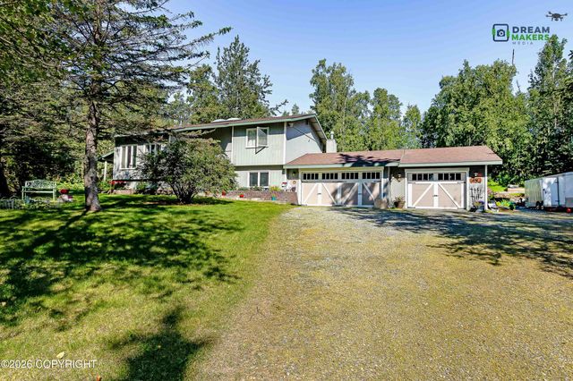 5525 E Juniper Drive, Wasilla, AK 99654