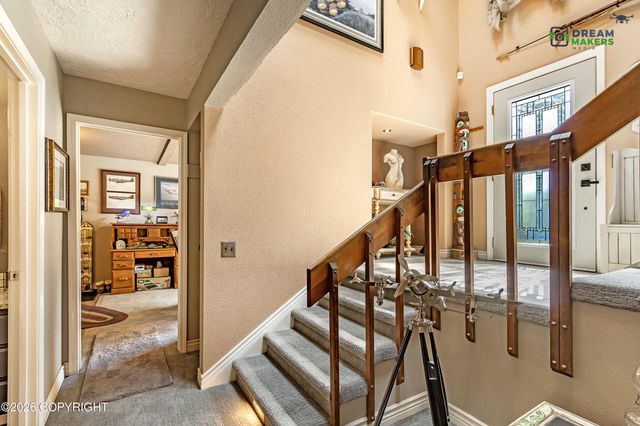 5525 E Juniper Drive, Wasilla, AK 99654