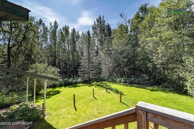 5525 E Juniper Drive, Wasilla, AK 99654
