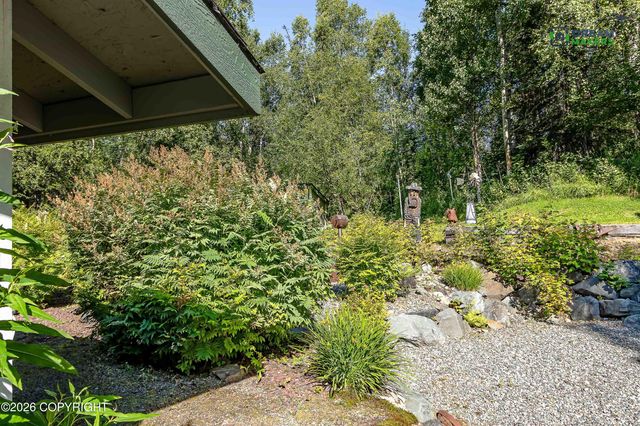 5525 E Juniper Drive, Wasilla, AK 99654
