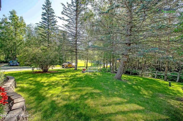 5525 E Juniper Drive, Wasilla, AK 99654