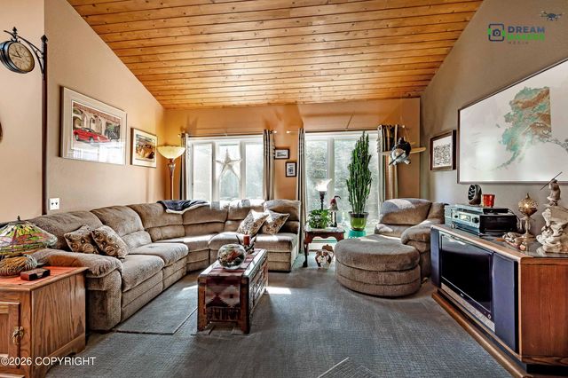 5525 E Juniper Drive, Wasilla, AK 99654