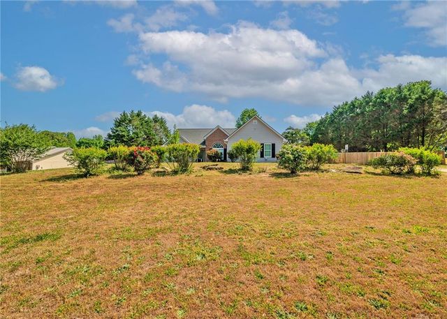 160 GLENN FULLER Circle, Commerce, GA 30529