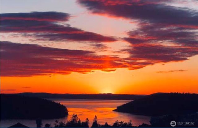 4114 Ellisport Place, Anacortes, WA 98221
