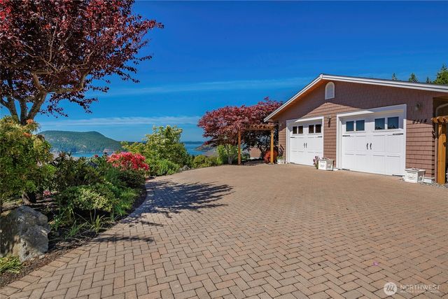 4114 Ellisport Place, Anacortes, WA 98221