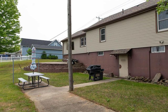 329 Underwood Avenue, Montello, WI 53949