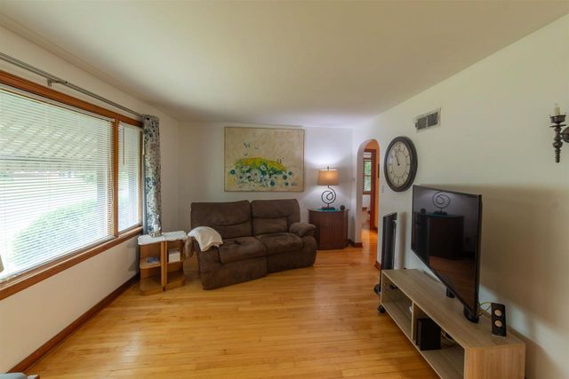 329 Underwood Avenue, Montello, WI 53949