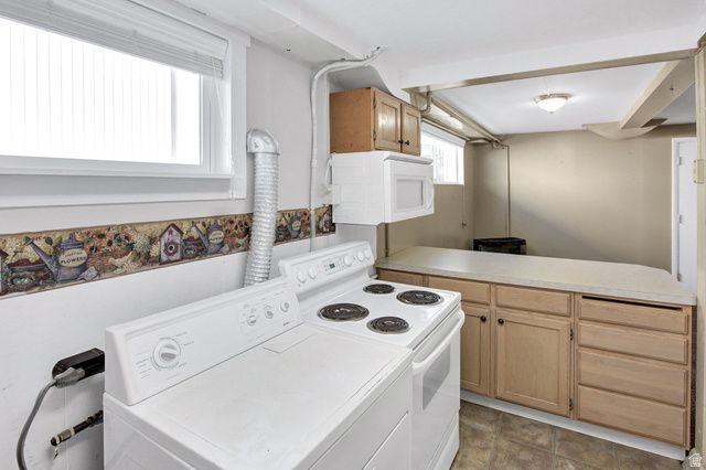 4385 S 250 W, Washington Terrace, UT 84405