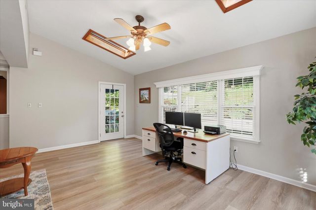 331 FOX HOLLOW DR, Feasterville Trevose, PA 19053
