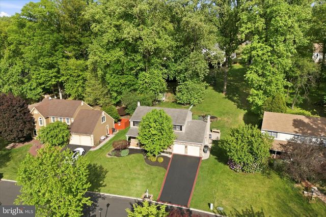 331 FOX HOLLOW DR, Feasterville Trevose, PA 19053