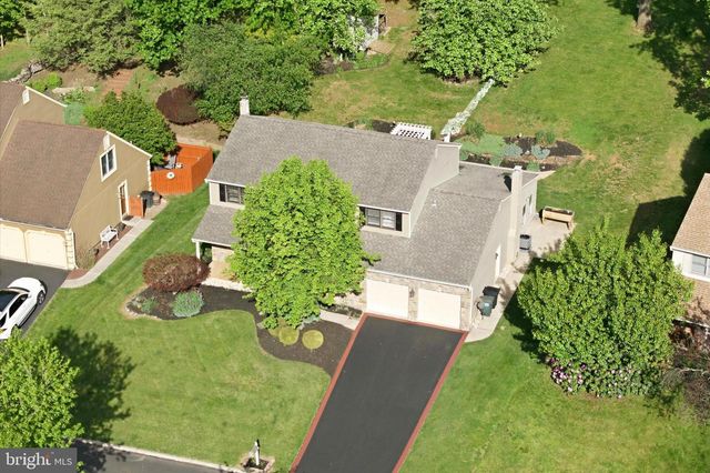 331 FOX HOLLOW DR, Feasterville Trevose, PA 19053