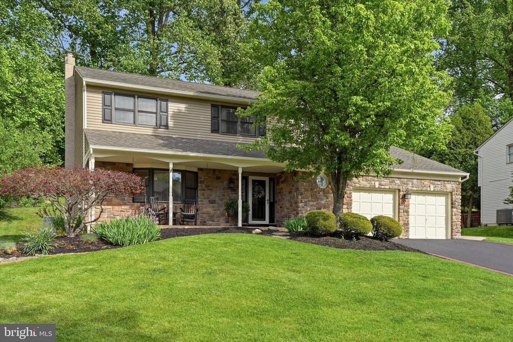 331 FOX HOLLOW DR, Feasterville Trevose, PA 19053