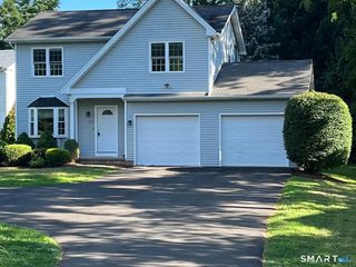 2605 Albany Avenue, West Hartford, CT 06117