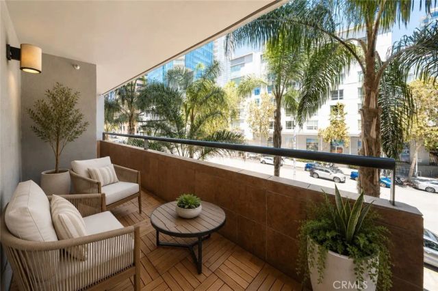 600 W 9th Street 305, Los Angeles, CA 90015
