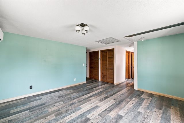 125 South St, Granby, MA 01033