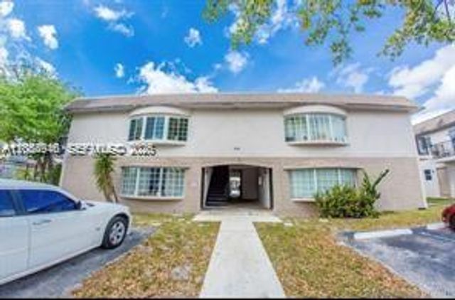 5333 NW 18th Street 3A, Lauderhill, FL 33313