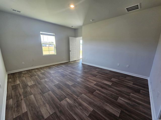 800 Wapama St., Little River, SC 29566