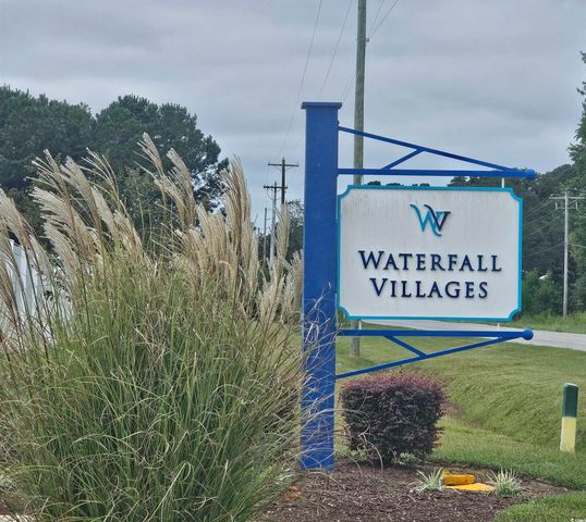 800 Wapama St., Little River, SC 29566