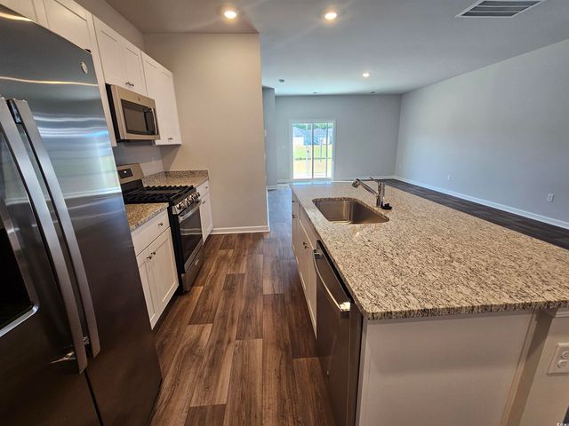 800 Wapama St., Little River, SC 29566