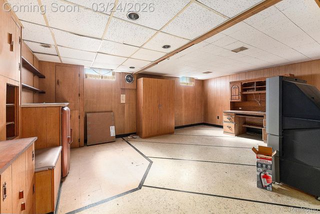 29242 Lorraine Court, Warren, MI 48093