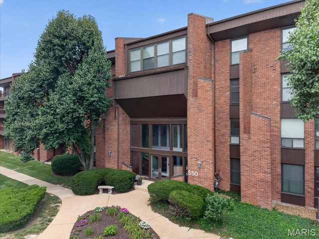 550 Coeur De Royale Drive 408, St Louis, MO 63141