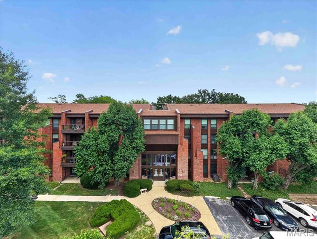 550 Coeur De Royale Drive 408, St Louis, MO 63141