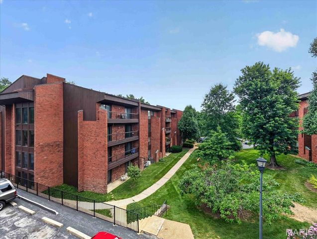 550 Coeur De Royale Drive 408, St Louis, MO 63141