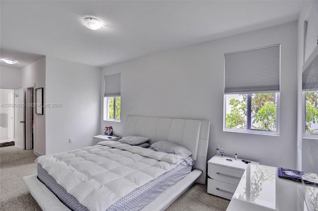 10265 NW 72nd Ter, Doral, FL 33178