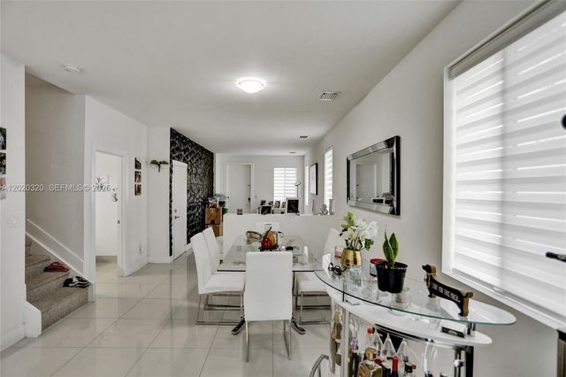 10265 NW 72nd Ter, Doral, FL 33178