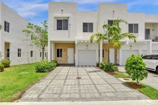 10265 NW 72nd Ter, Doral, FL 33178